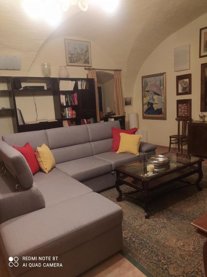 Casa Vacanza Todi Antica Eksteriør billede