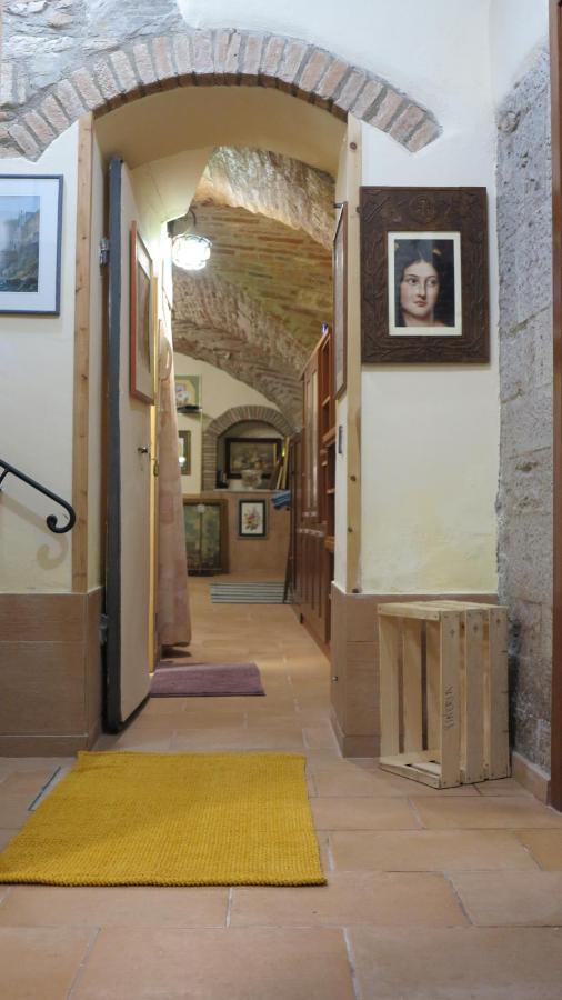 Casa Vacanza Todi Antica Eksteriør billede